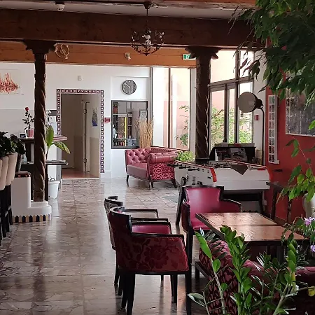 Hotel L'hacienda 3*