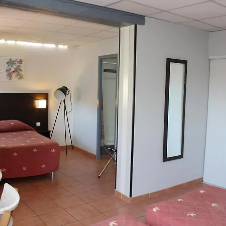 Hotel L'hacienda 3*