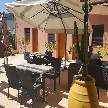 L'hacienda Hotel