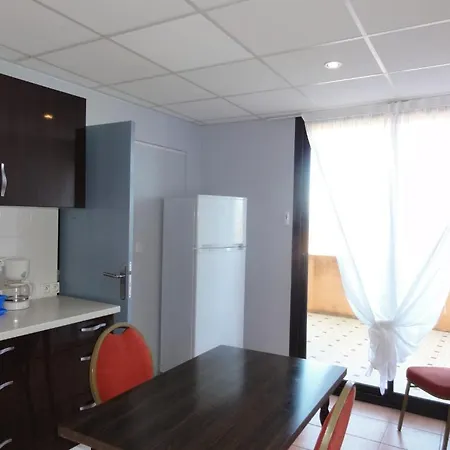L'hacienda 3*