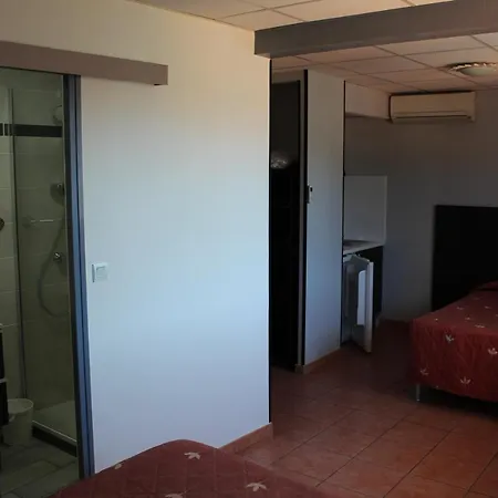 Hotel L'hacienda 3*